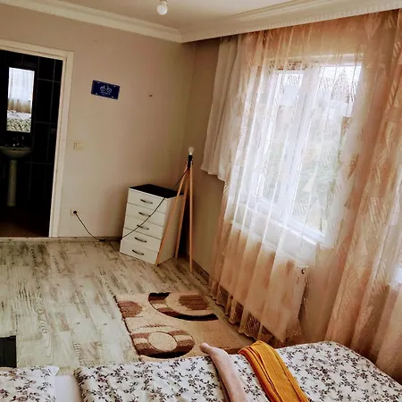 Hotel Ahmet Teacher Hotel, 5 Minutes From The Airport Arnavutkoy