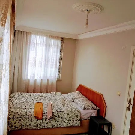 Ahmet Teacher Hotel, 5 Minutes From The Airport *