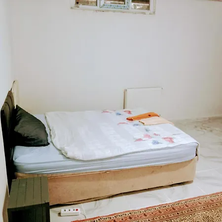 Hotel Ahmet Teacher Hotel, 5 Minutes From The Airport Arnavutkoy