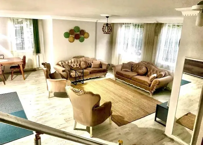 Ahmet Teacher Hotel, 5 Minutes From The Airport Arnavutköy